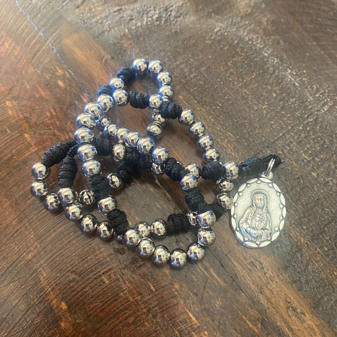 Paracord Pocket Seven Sorrows Rosary